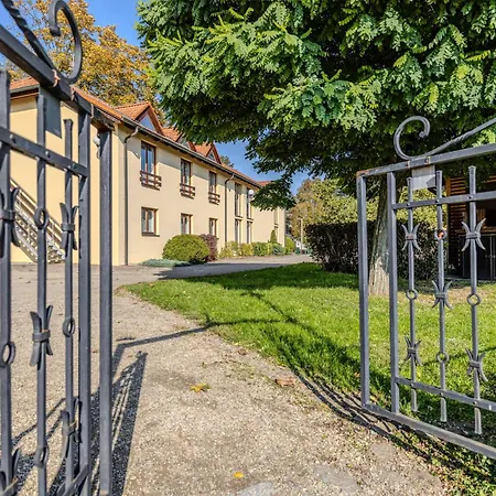 Gasthof Marina Vltava Nelahozeves